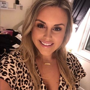 Meet your Posher, Macy